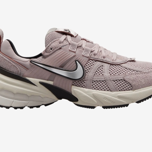 Nike V2K Run - Picture 8 of 8